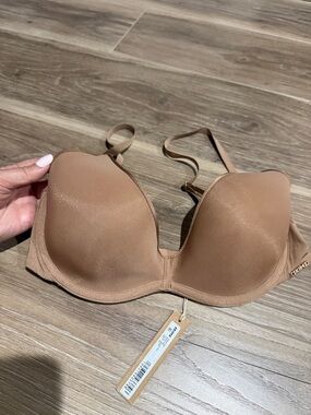 Weightless scoop bra